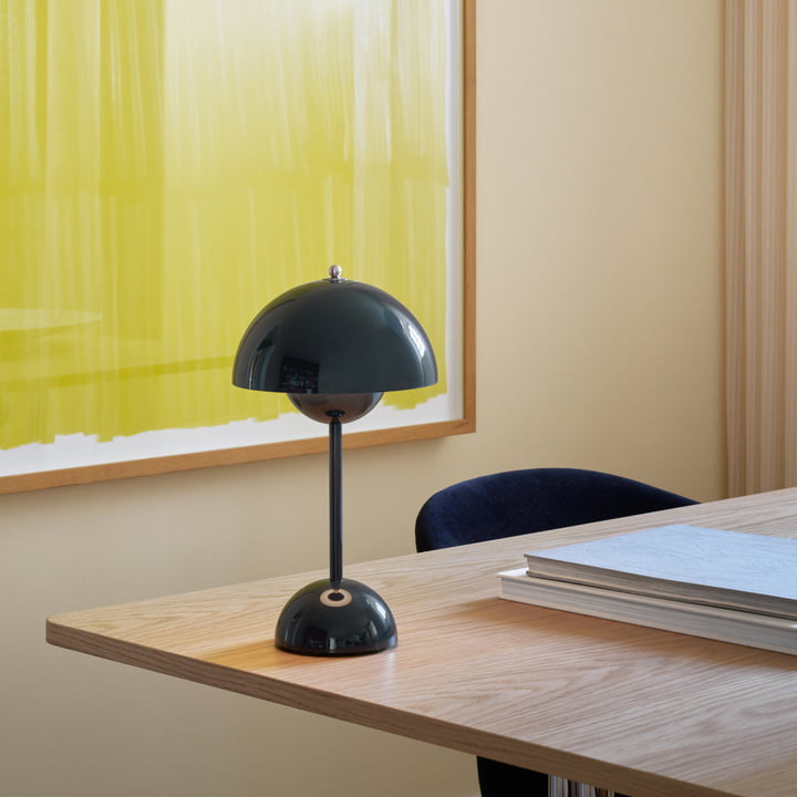 LunarGlow - LED stolní lampa pro atmosférické interiéry