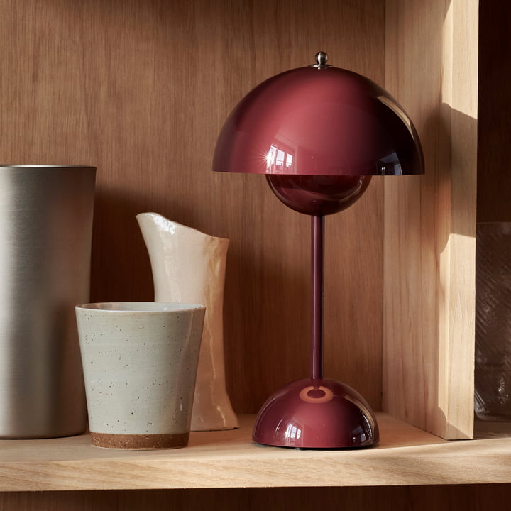 LunarGlow - LED stolní lampa pro atmosférické interiéry