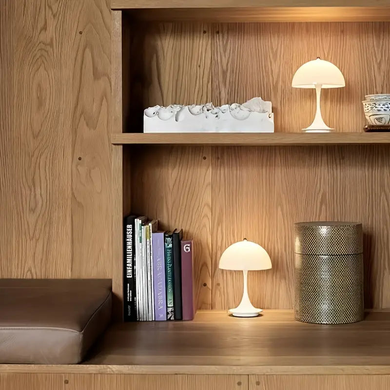 Devako luxusná a moderná stolná lampa