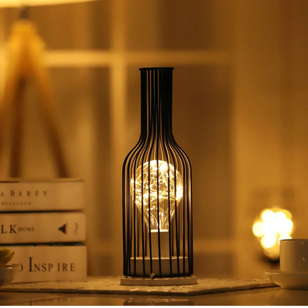 EleganceGlow Luxusní stolní lampa - Nastavitelná stolní lampa pro stylové osvětlení
