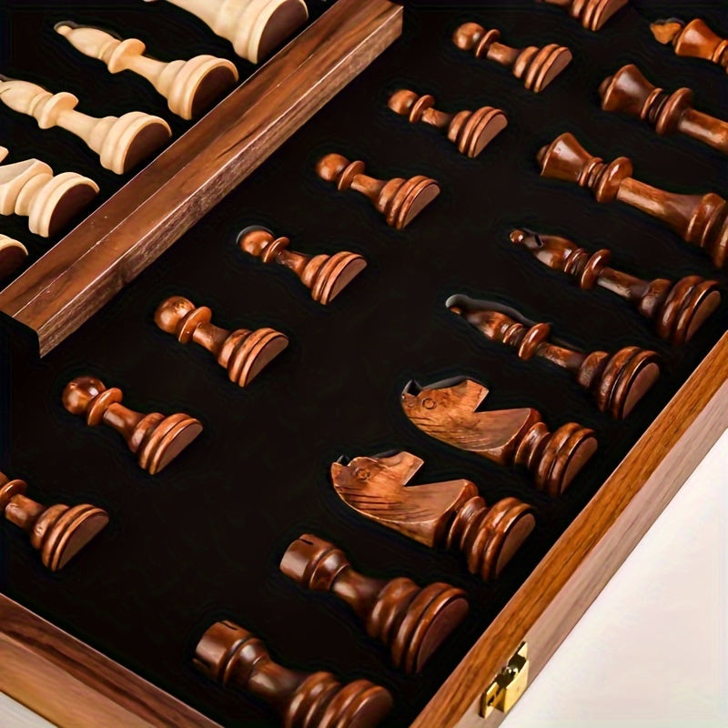 Regalis – Schachset aus Holz mit klappbarem Turnierbrett & Stauraum