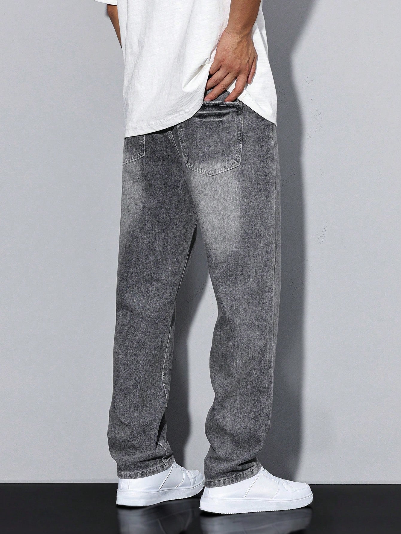UrbanEase – Herren Jeans Daan in Uni-Farbe – Zeitloser Allrounder