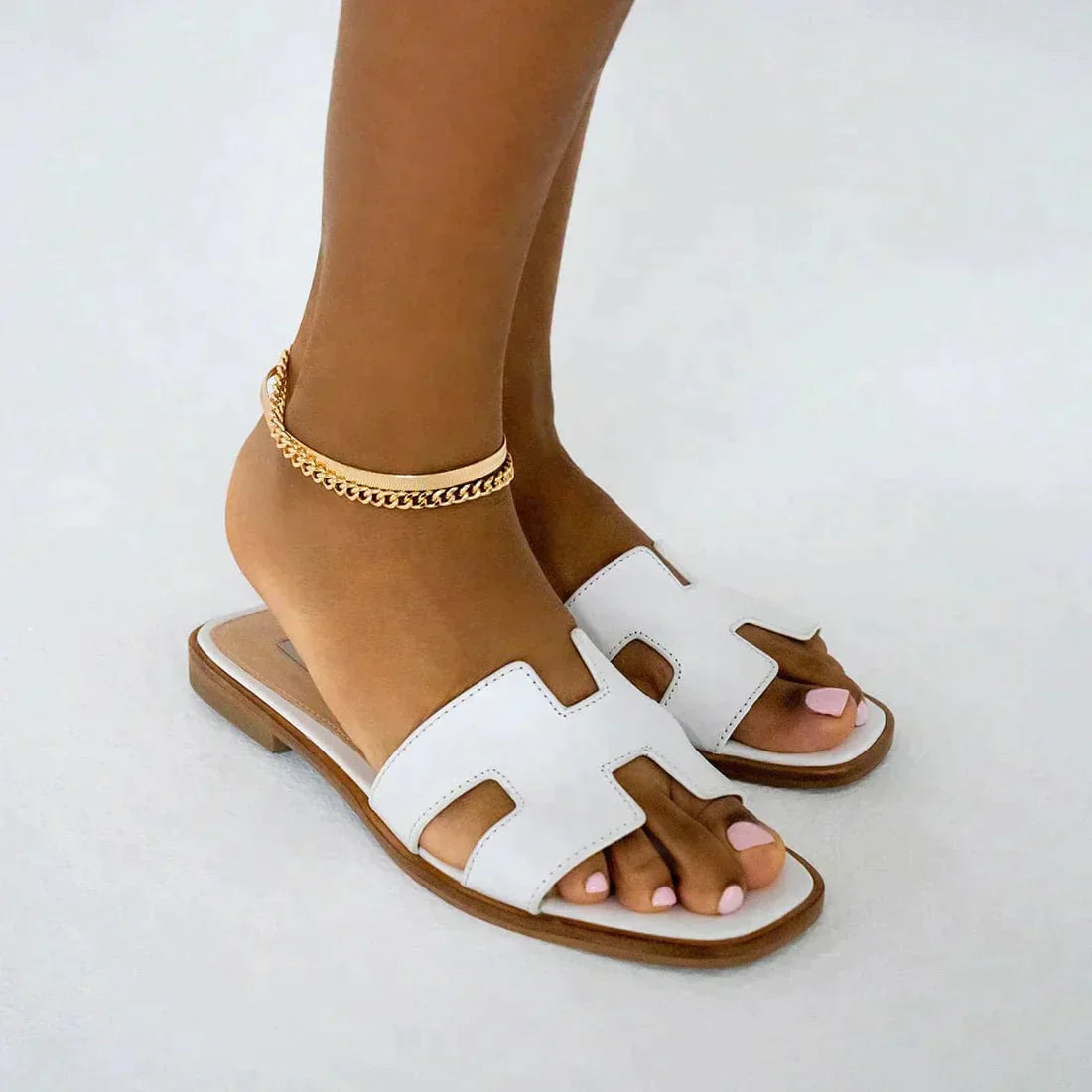 Bolendo Damen Slippers – Luxuriöse & Bequeme Sommer Schlappen aus Leder | Rutschfest & Elegant