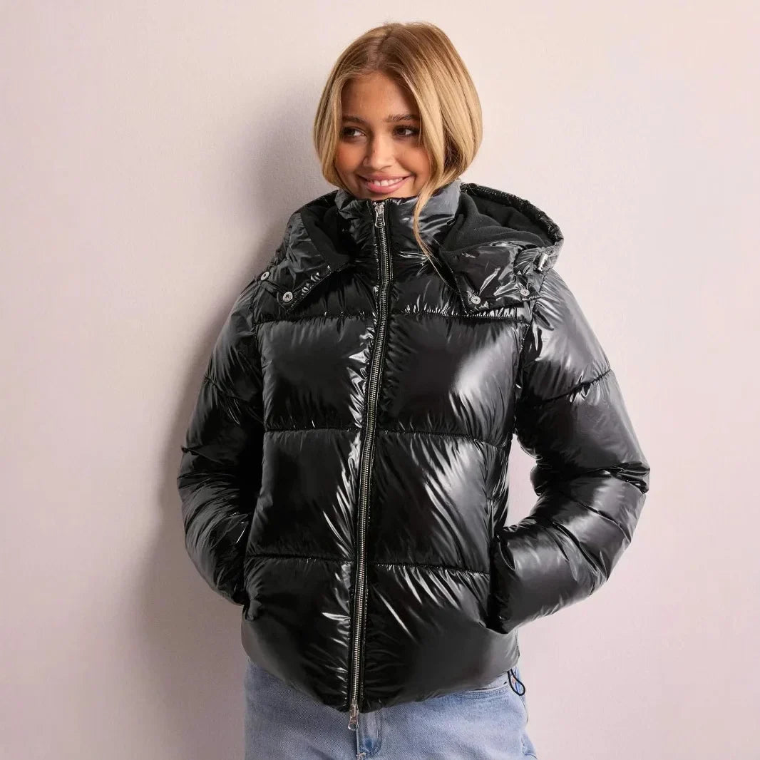 Damen Winterjacke – Steppdesign, Kapuze & Reißverschluss für Kalte Tage