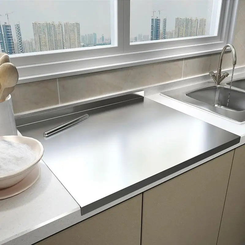 Stahl Schneidebrett – Zeitloses Design trifft kompromisslose Hygiene