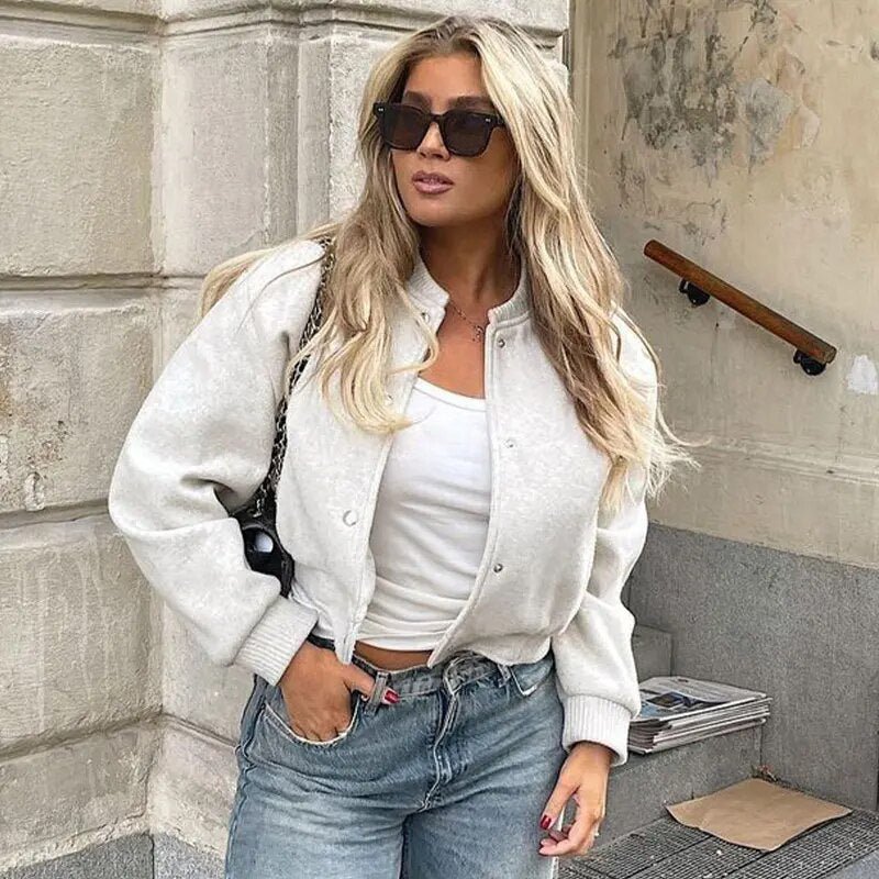 Wustina Jack | Chic kort uldjakke med lynlås til kvinder