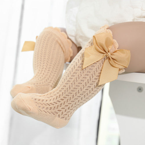 Baby-Socken aus Baumwolle mit großer Schleife