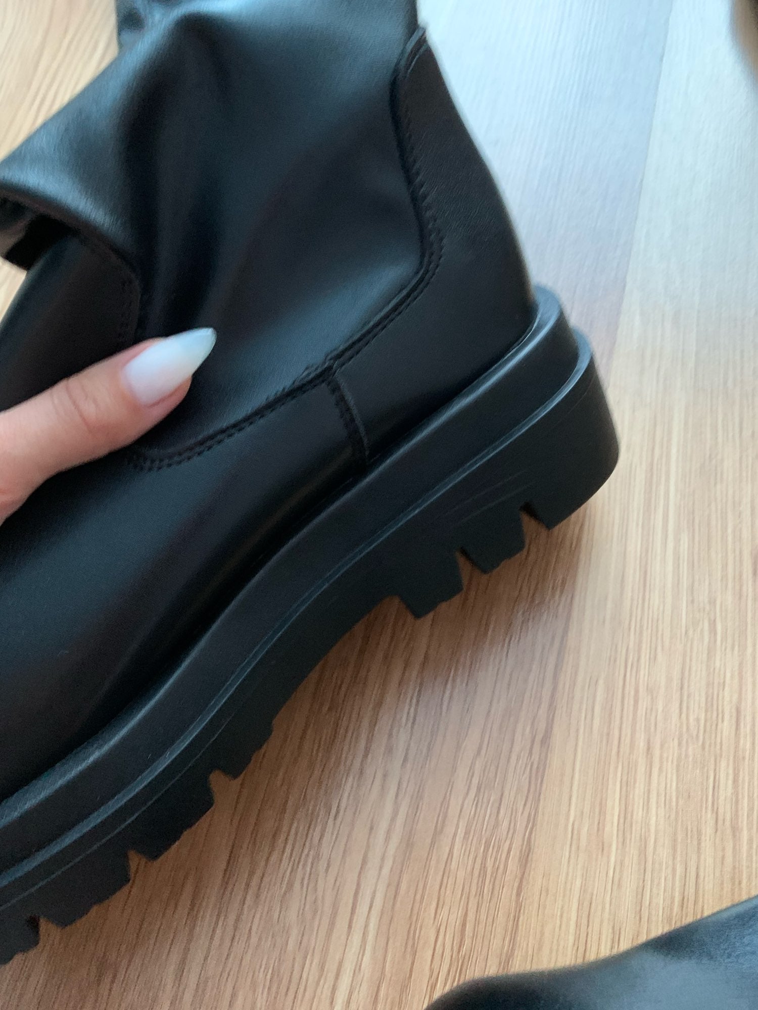 Kniehohe Stiefel aus Kunstleder - Lucilla
