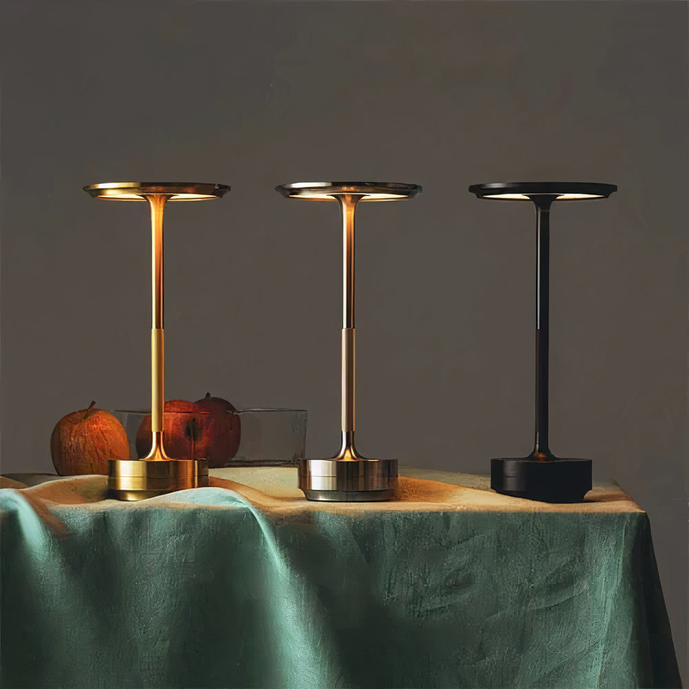 LumenArt - Elegantní stolní lampa od Thomase